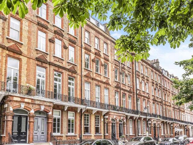 Apartment for rent in Earl's Court, Greater London