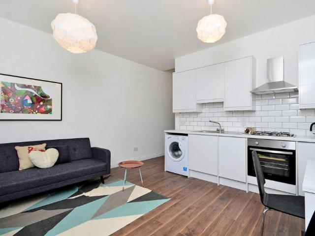 House for rent in Stoke Newington, Greater London