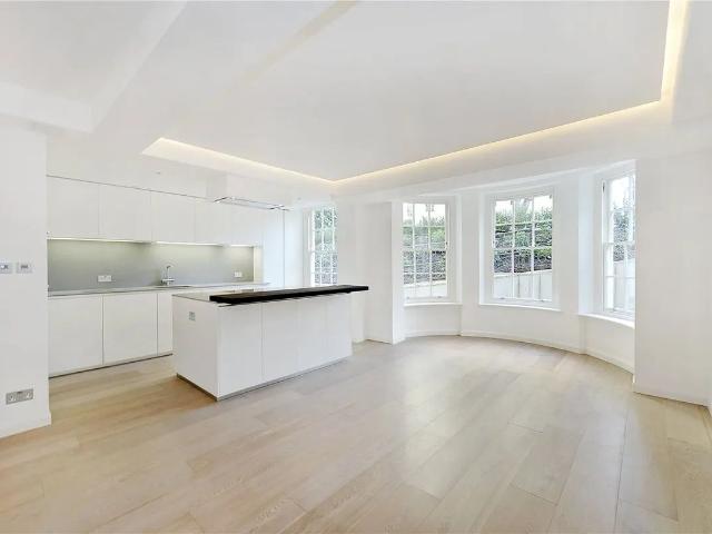 Apartment for rent in St. John's Wood, Greater London