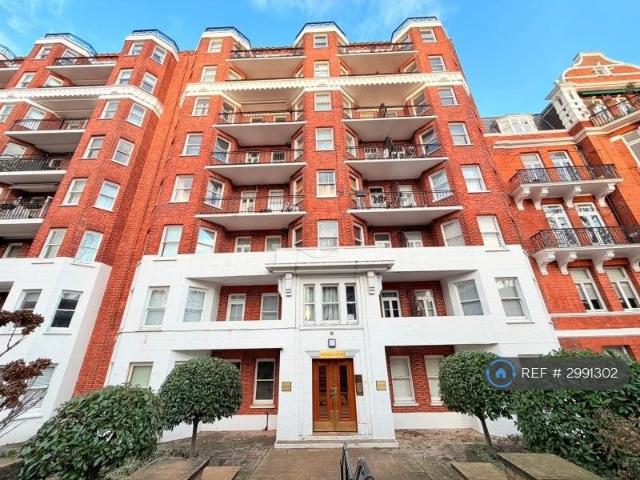 Apartment for rent in St. John's Wood, Greater London