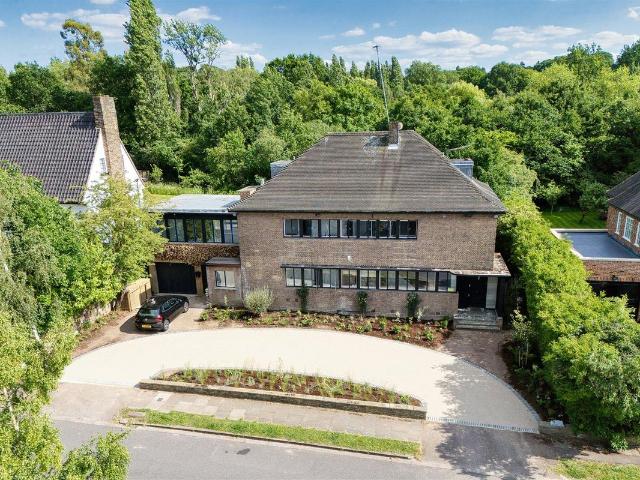 House for rent in Hampstead Garden Suburb, Greater London