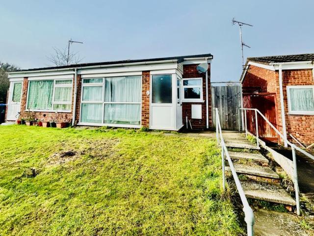 House for rent in Cliff Hill, Green Close
