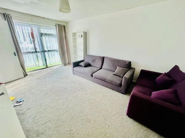 House for rent in Cliff Hill, Green Close