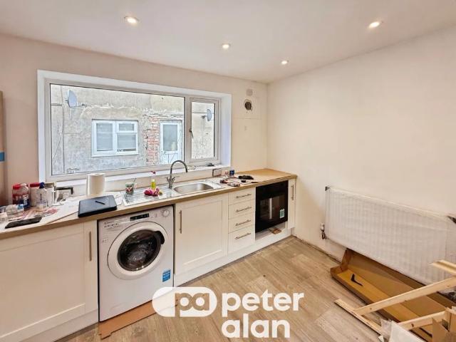 Apartment for rent in Falcon Lodge, Wales