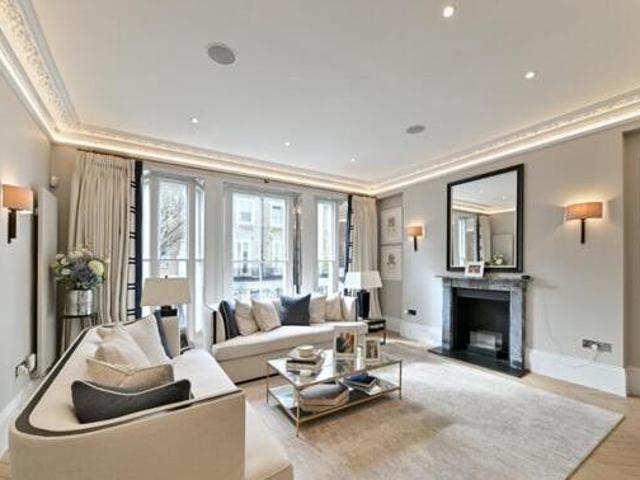 House for sale in London, Greater London