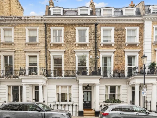 House for rent in Royal Borough of Kensington and Chelsea, Greater London