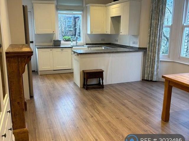 Apartment for rent in Balham, Greater London