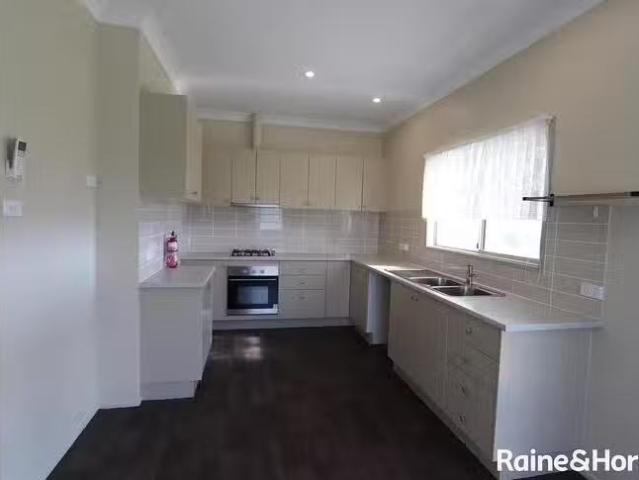 House for rent in Bathurst, New South Wales