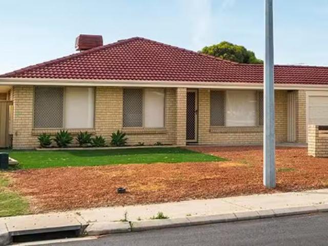 House for rent in Seville Grove, Western Australia