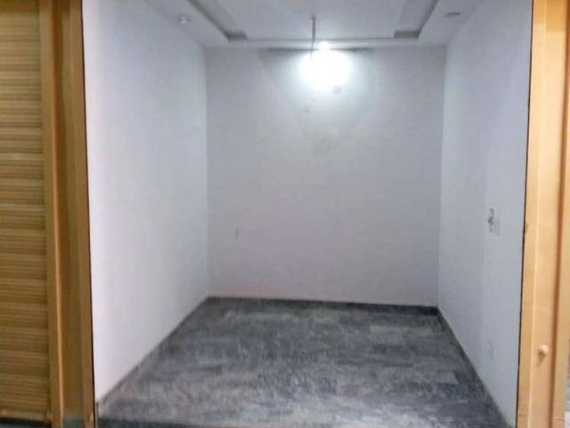 Commercial for sale in لاہور, لاہور ڈویژن