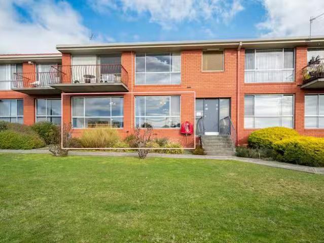 Apartment for rent in Moonah, Tasmania