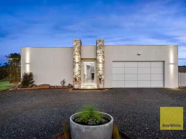 House for rent in Batesford, Victoria