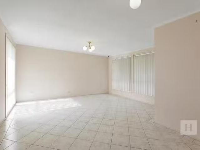 House for rent in Lake Haven, New South Wales
