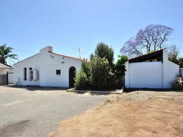 House for rent in Calista, Western Australia