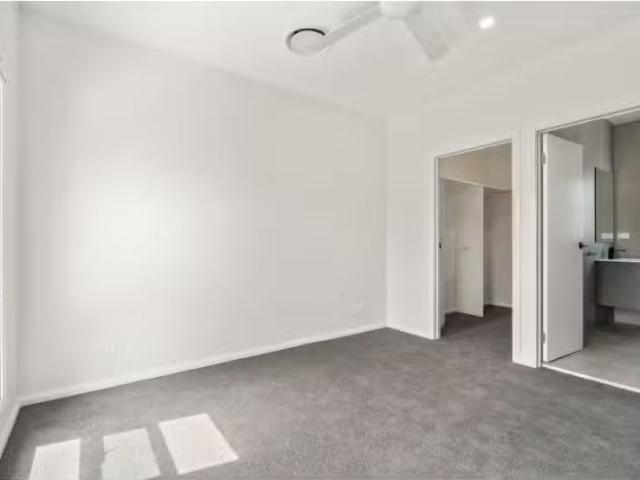 Condo for rent in Wollongong West, New South Wales