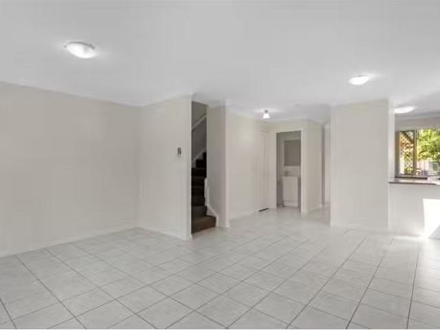 Condo for rent in Fernbrook, Queensland