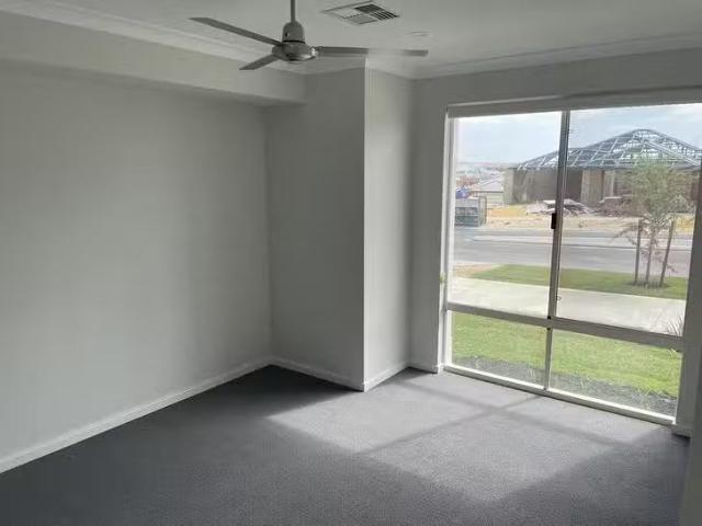 House for rent in Eglinton, Western Australia