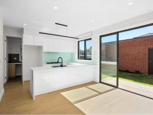 Condo for rent in Camerons Creek, Victoria