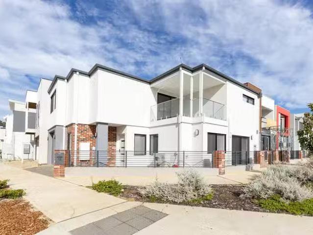 House for rent in Cockburn Central, Western Australia