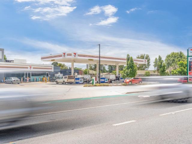 Retail for sale in Southside, Queensland