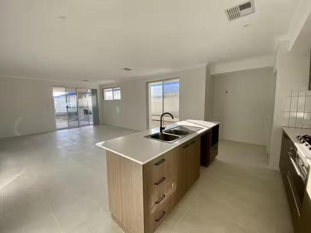 House for rent in Parklands, Western Australia