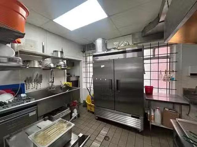 House for rent in Alyth/Bonnybrook, Calgary