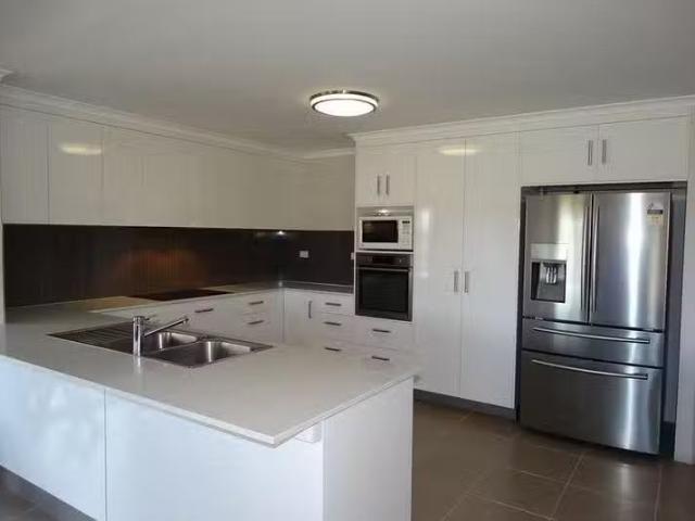 House for rent in Kelso, Queensland