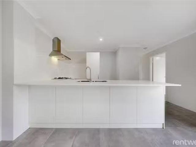 House for rent in Wellard, Western Australia