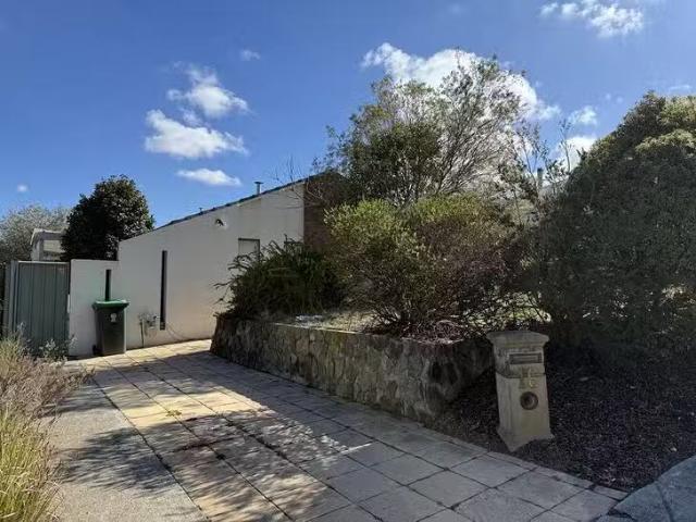 House for rent in Mckellar, Australian Capital Territory
