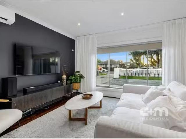 Condo for rent in Camerons Creek, Victoria
