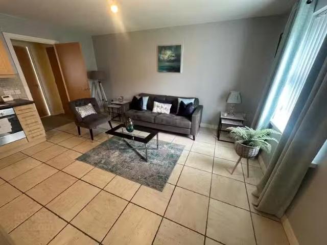 Apartment to rent in Gorteeny, Connacht
