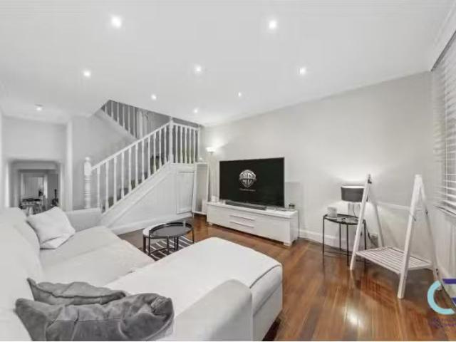 Condo for rent in Sydney, New South Wales