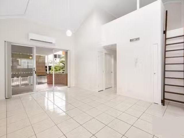 Apartment for rent in Toombul, Queensland