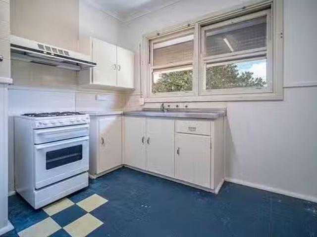 House for rent in Cloverdale, Western Australia
