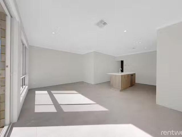 House for rent in Hammond Park, Western Australia