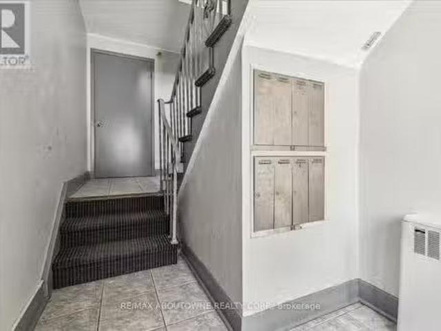 House for rent in Oakville, Ontario