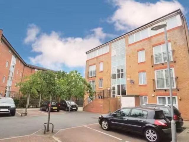 Apartment for rent in Ruislip, Greater London