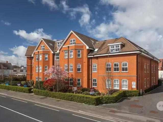 Apartment for rent in Parkstone, Poole