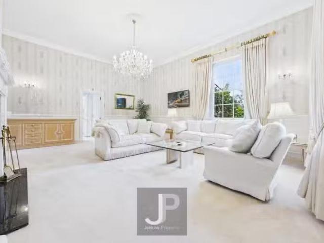 Apartment for rent in Pilgrims' Hatch, Navestock Side