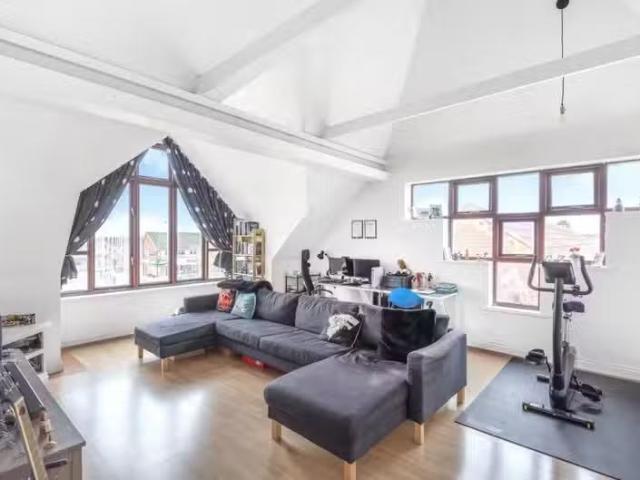 Apartment for rent in Holton le Clay, Belleau