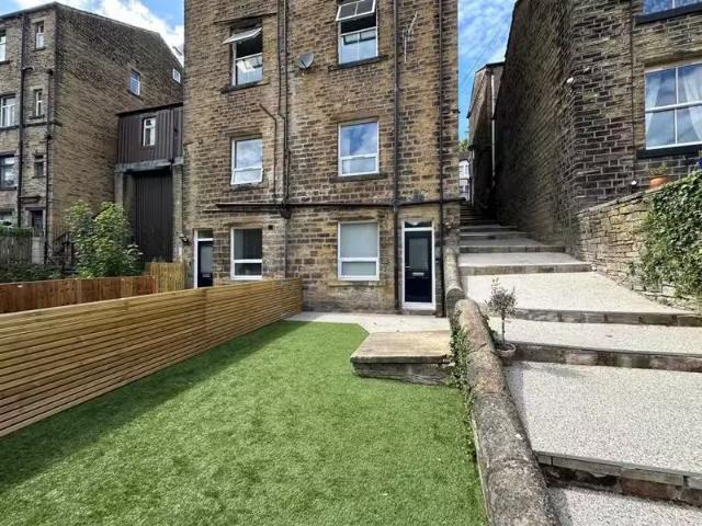 Apartment for rent in Triangle, Ripponden