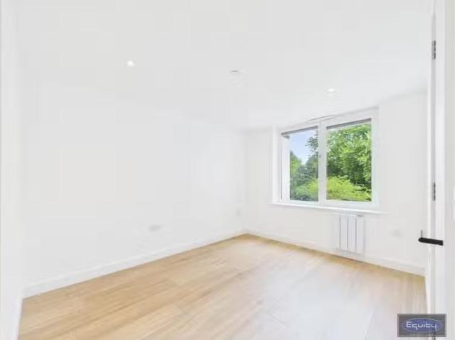 Apartment for rent in Foots Cray, Greater London