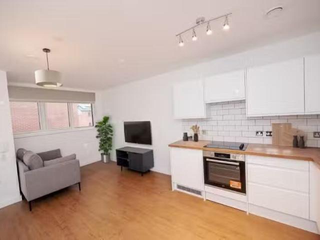 Apartment for rent in Lee Bank, Greater Manchester