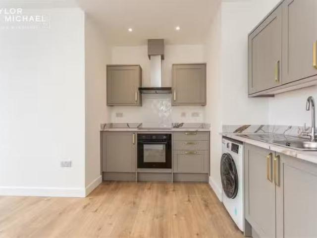 Apartment for rent in Calderstones