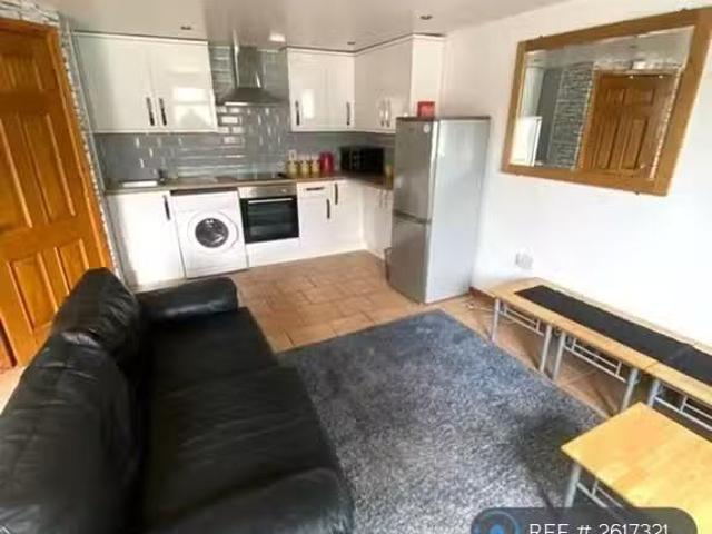 House for rent in The Colonies, Cardiff