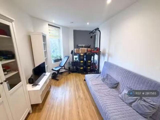House for rent in Epsom, Surrey