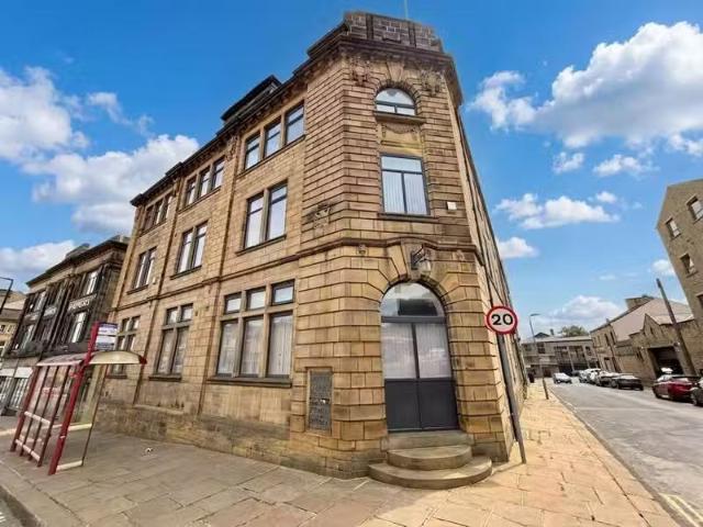 House for rent in Boothtown, Halifax