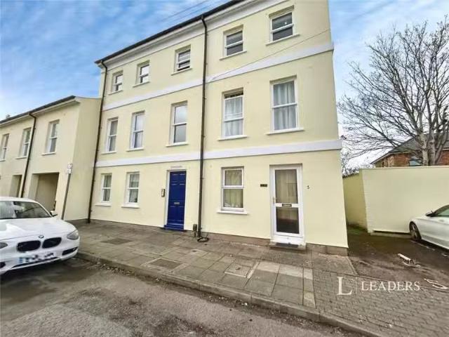 House for rent in Golden Valley, Gloucestershire