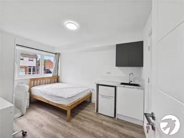 House for rent in Crayford, Greater London