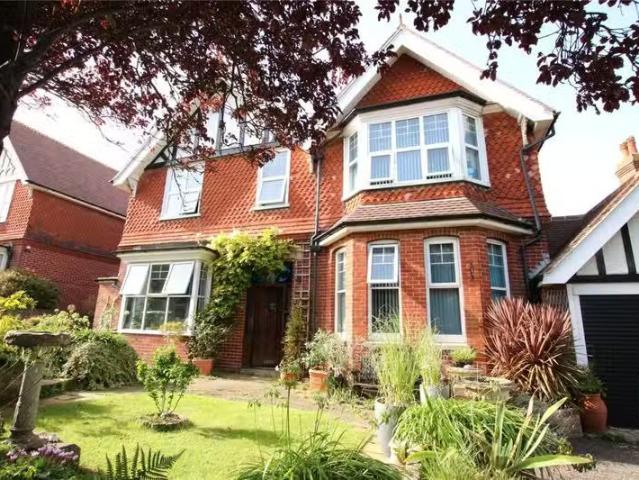 House for rent in Upperton, Eastbourne